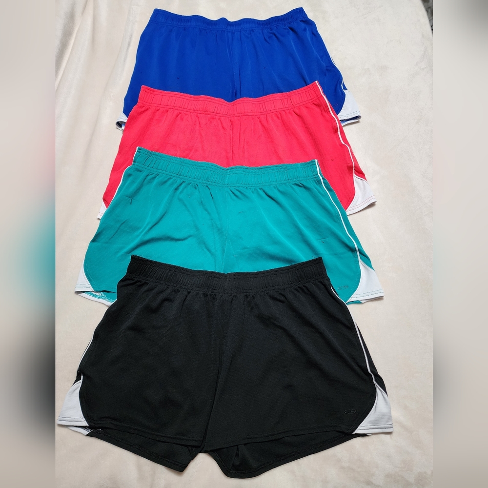 4 Pairs of C9 Champion shorts - Picture 1 of 11